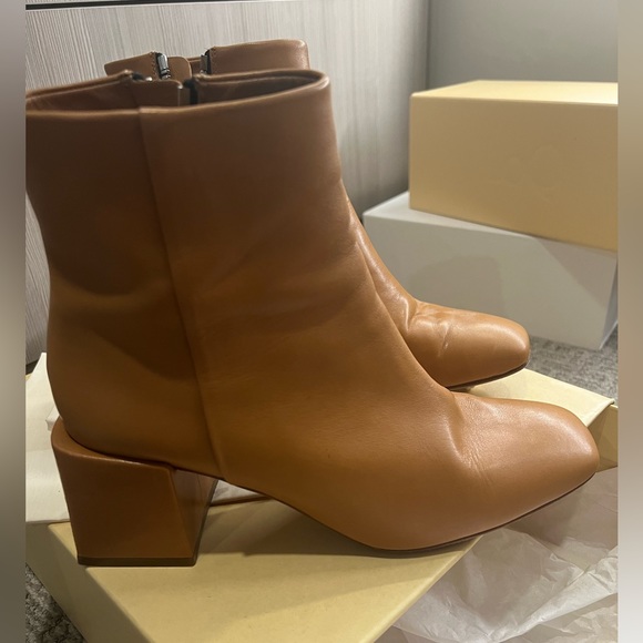 Honey beige block heel zip ankle boots. Heel about 2-3”. Squared toe. - Picture 3 of 7